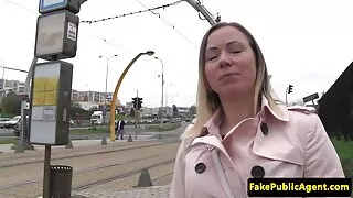 Zbadał ciało sex tube polski w samochodzie i przeleciał już w domu
