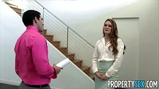 Dziewczyna liże Anal lesbijki popychając polski sex hd tam wąż do masturbacji